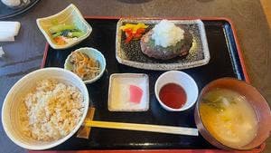 八代目 傳左衛門めし屋
