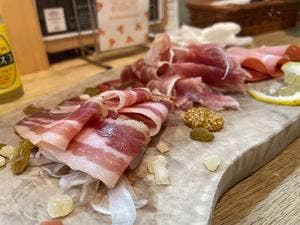 ピザとハムと時々ワイン ボンジョルノ食堂 水戸北口店
