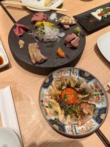 焼鳥と巻き焼き串 鳥々々