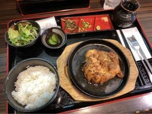 本場博多天神どらや
