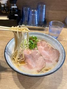 麺100%