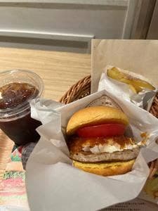 フレッシュネスバーガー 阪急三番街 UMEDA FOOD HALL店
