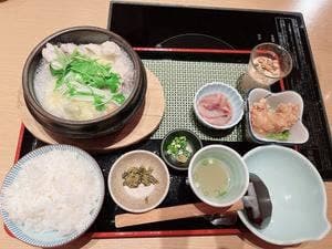 博多華味鳥 梅田ヒルトンプラザ店 離れ