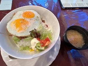 セントポールの隣り