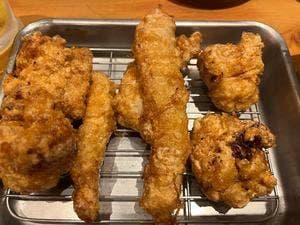 骨付鳥、からあげ、焼鳥 がブリチキン。 岩倉店