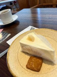 焼き菓子とカフェ Hutte A-miu