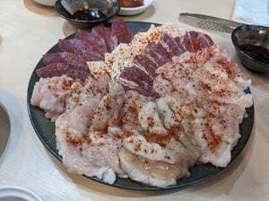 松阪牛つる屋 馬車道店