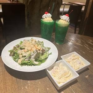 CHEESECAFE. 横浜テラス 横浜西口駅前店