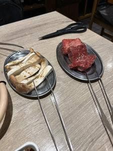 焼肉 はやみ