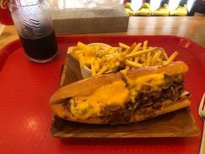 トヨダチーズステーキ