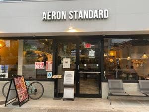 アーロン スタンダード