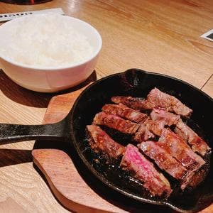 A4和牛寿司×ラクレットチーズ×クラフトビール 肉バル BISON 本厚木店