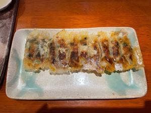 餃子 唐揚げ 紅鯨