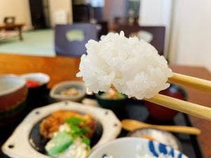 日本酒と土鍋ごはん こめいろ