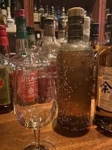 カクテルアンドショットバー ジャックローズ