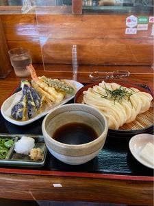 自遊席