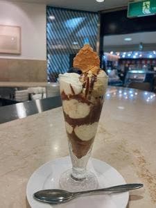 モロゾフ 阪急三番街店