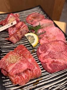 焼肉ホルモン はらたん