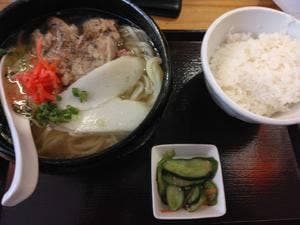 沖縄料理とそーきそば たいよう食堂