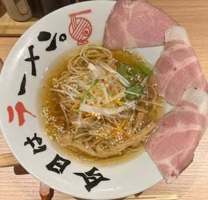 今日はラーメン。