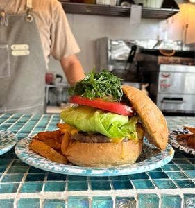 HIROMO BURGER