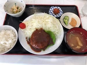 定食屋 おおた