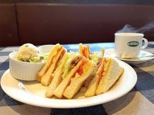 sandwich CLUB HOUSE