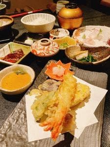 和彩 花水木