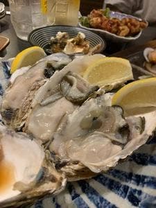 個室で味わう国産牛タンと朝どれ鮮魚 にくと魚 新橋駅前店
