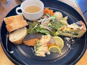 CAFE & EAT OMP