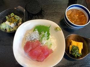 串焼 どんどん 別館