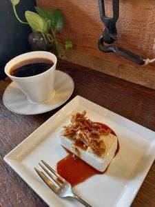 AMBER DROP COFFEE ROASTERS