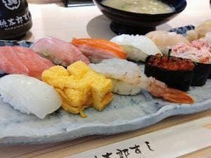 桃太郎すし 谷原店