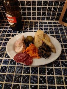 欧州酒場 バル エスコンディーテ