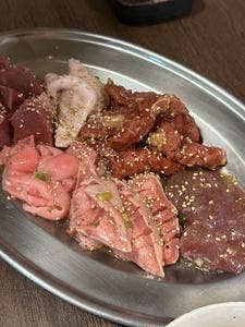 焼肉ホルモン七福とんとん亭