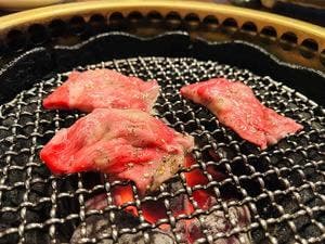 炭火焼肉 次三郎