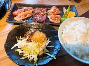 ぜんていの焼肉うし公 加茂店