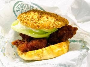 ラッキーピエロ ベイエリア本店