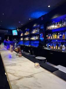 Bar Blue Earth