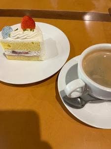 イタリアンカフェぶどうの森 本店