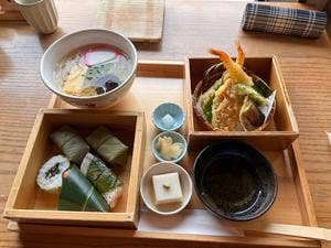 いざさ ゐざさ東大寺門前 夢風ひろば店