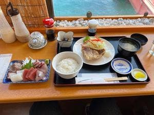 遊食館