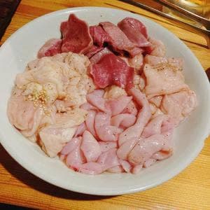 ホルモン保坂