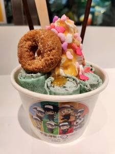 ROLL ICE CREAM FACTORY 表参道本店