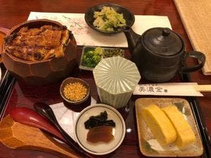 炭火うなぎ 美濃金 各務原店