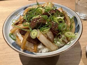 牛ホルモンと鮮魚 牛富屋 代々木店