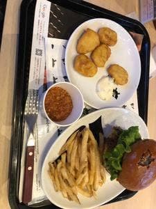 SHOGUN BURGER 横浜赤レンガ倉庫店
