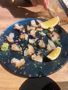 料理が美味いだけの店 若獅子 WAKASHI