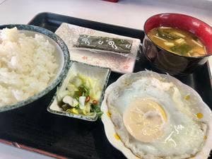たつ食堂
