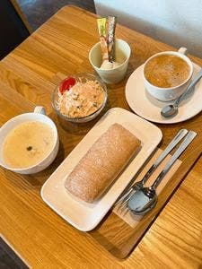 Boo’s Cafe